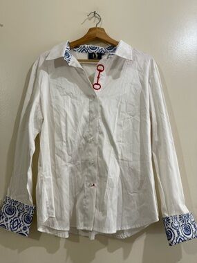 RONNER Women’s White Button-Down Shirt with Blue Print Trim